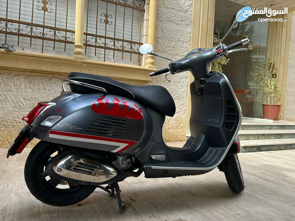بحالة الوكالة VESPA GTS 300