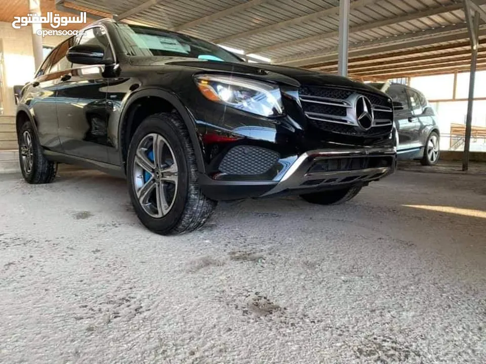 Mercedes Benz GLC350e    2019  Model   Hybrid PlugIn  السيارة فحص كامل  كلين تايتل