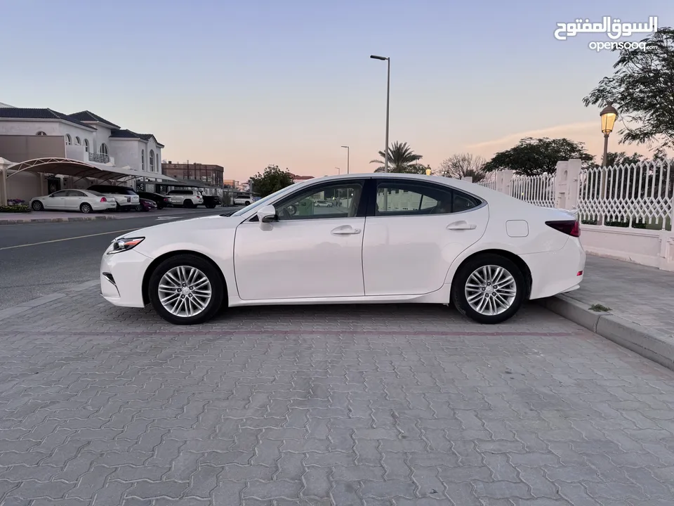 LEXUS ES 350 - GCC - 2017 - very clean car