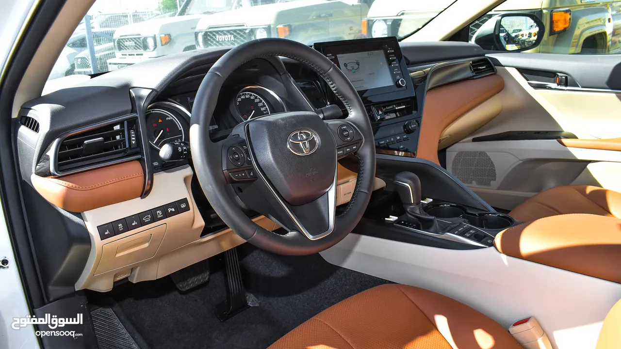 Toyota Camry GLE 2.5L Hybrid