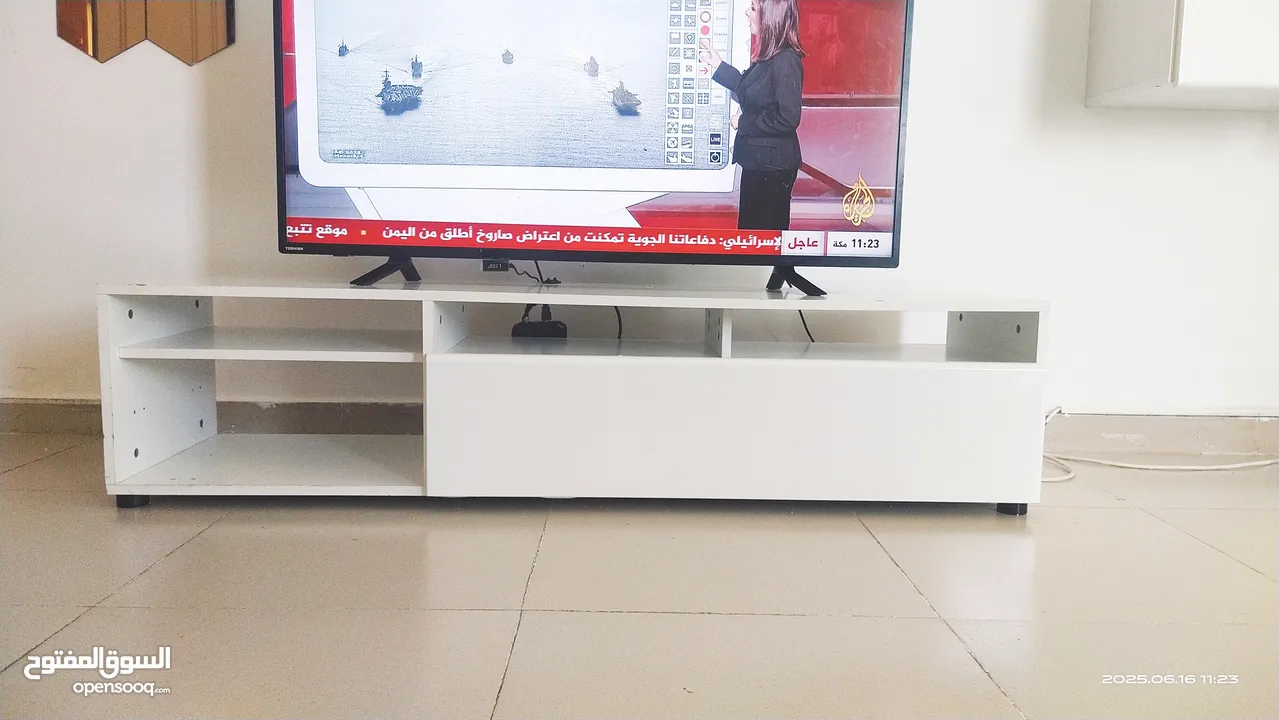 بوفيه و طاولة تلفزيون