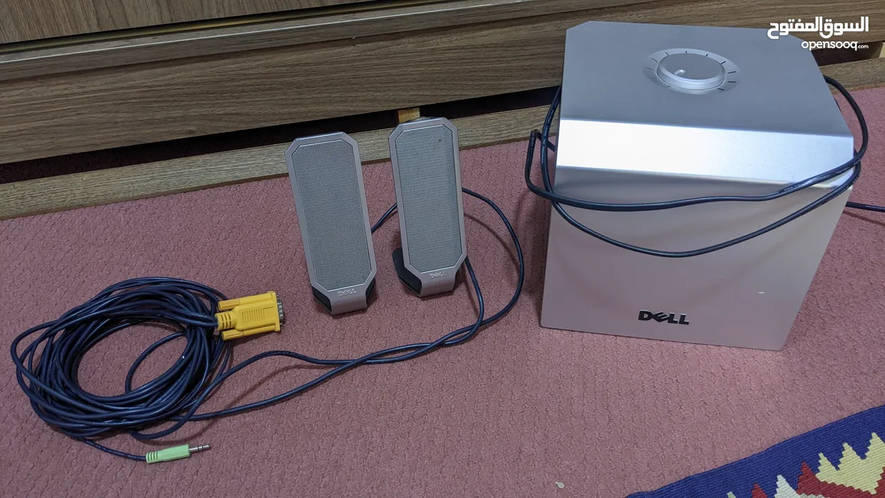 حاسوب مكتبي نوع DELL مع كامل اكسسواراته