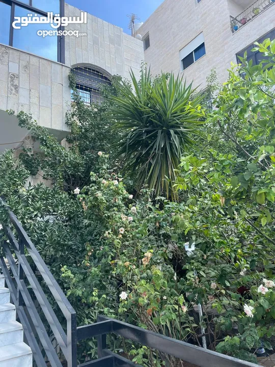 عمارة للبيع في البيادر - الدربيات ذات إطلالة