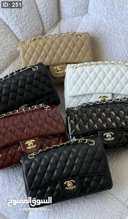 مجموعة متنوعة من الشنط والكزادين الجديدة