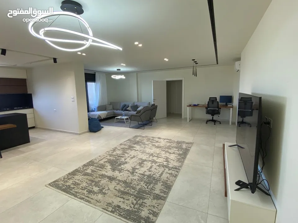 شقه للبيع في بيرزيت