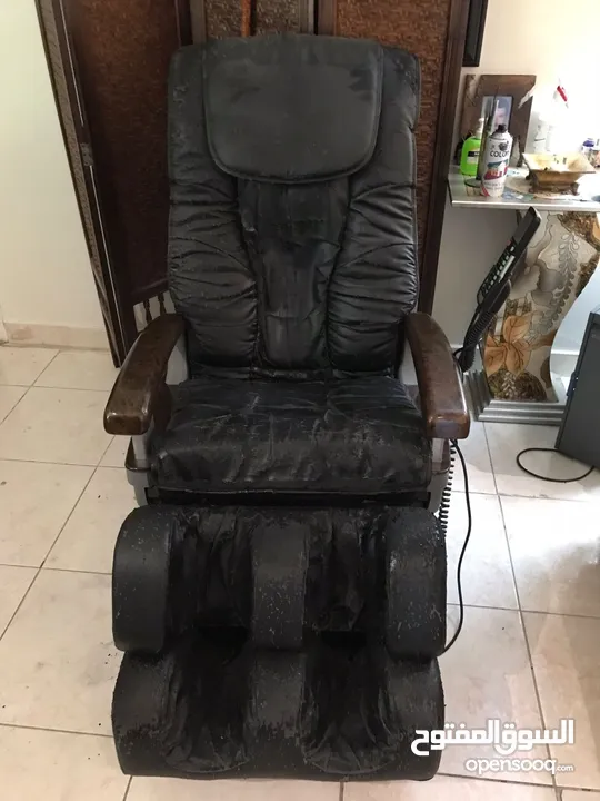 electronic massage chair