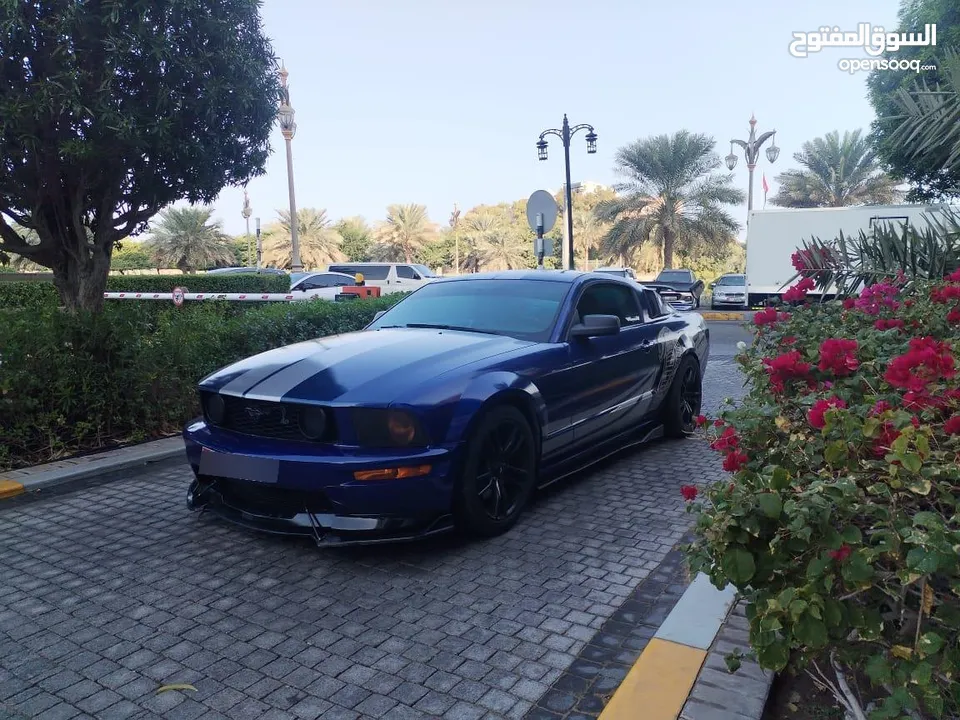 فورد موستنج 2006 GT كيت بحاله ممتازه