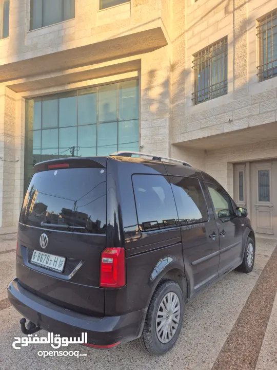 كادي 2019 مبطنه 6+1 عداد 120 الف كيلو