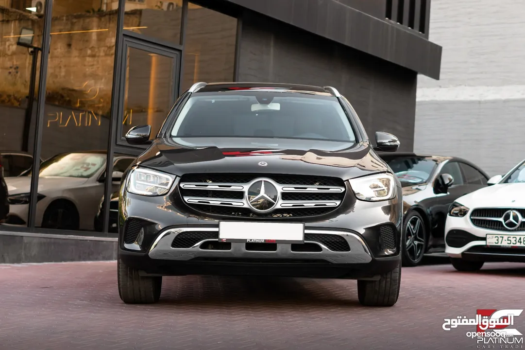 2020 Mercedes GLC200 بانوراما