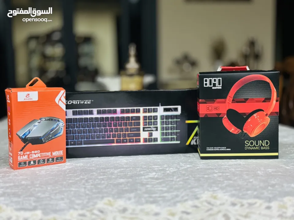 بكج كامل متكامل لجماعة لجيمنج مكون من ماوس G13 بضوء RGP كيبود ميكانيكا صوت مريح بضوء RGP سماعةG608