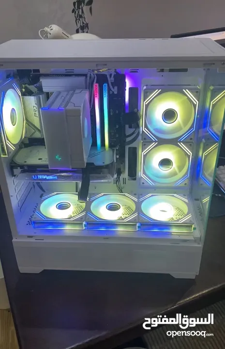 pc case white with 6 fans, كيس ابيض مع 6 مراوح