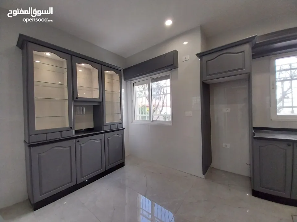 شقة للايجار في عبدون  ( Property 36910 ) سنوي فقط