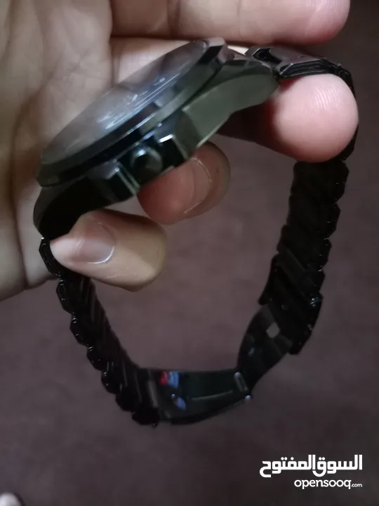 ساعة للبيع حزام معدني اسود