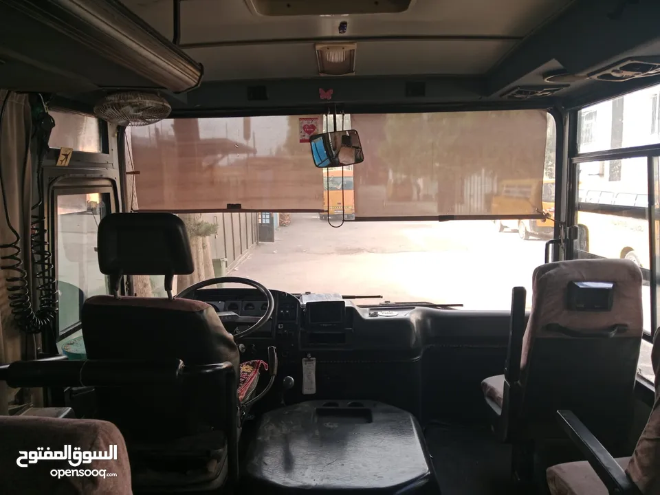 باص نقل طلاب باسم مدرسة . نوع افيكو للبيع موديل 2001 مرخص الى شهر 12