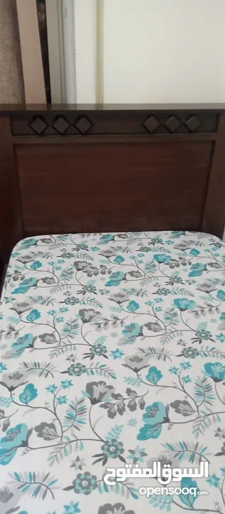 تخت مفرد للبيع