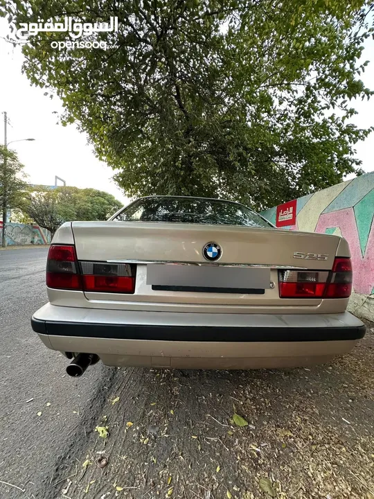 BMW e34 520 للبيع