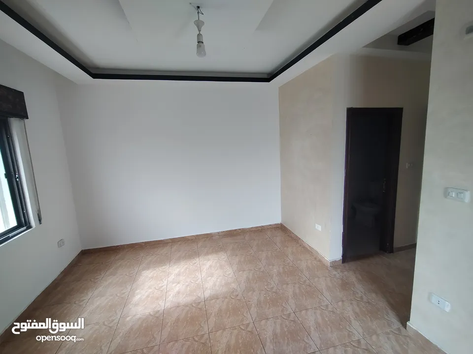 شقة مميزة للبيع ... قريبة من الاسواق والخدمات العامة .. في ضاحية الامير حسن بالقرب من دوار الضاحية