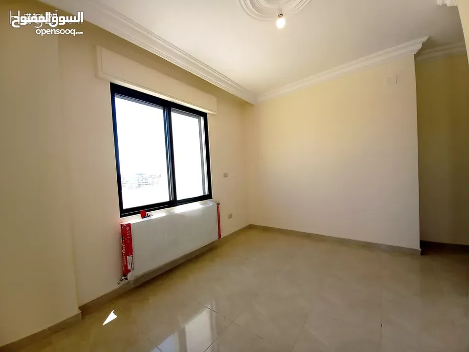 شقة غير مفروشة للايجار في عبدون  ( Property 33480 ) سنوي فقط