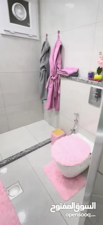 شقة للبيع ...