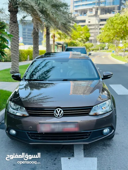 Volkswagen Jetta Year-2014  Full option model with sunroof very low driven . Excellent condition