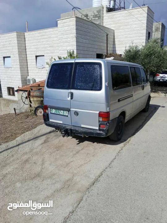 باص كرفيل موديل 2002