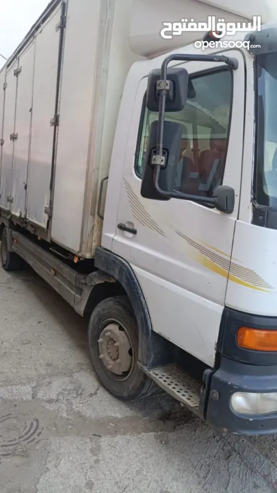 مرسيدس اتيكو 1017