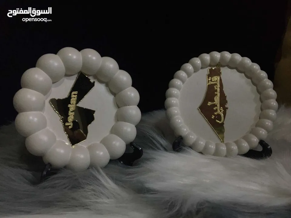 هدايا صنعت بحب made by love لجميع المناسبات والتوزيعات