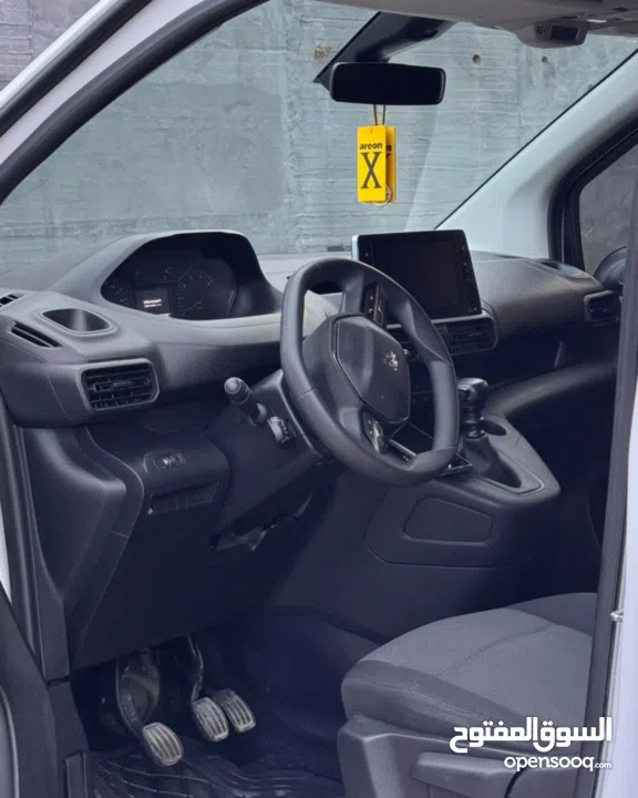 بيجو ريفتر 2023