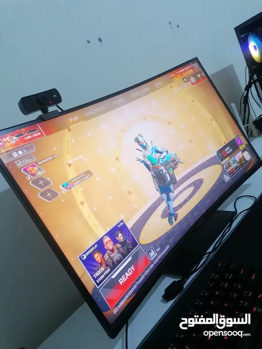 شاشة asus بحال الوكالة