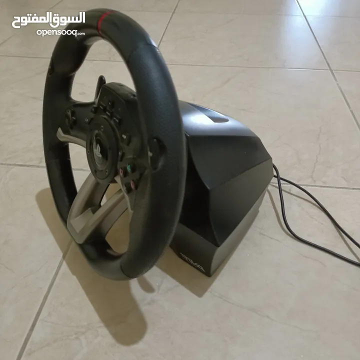 سترينج بلايستيشن اصلي من شركة بلايستيشن مستعمل بحالة الوكاله تم استعماله مرتين فقط يشتغل على ps4 ps3