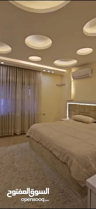 غرفة نوم جديده للبيع خزانة حائط