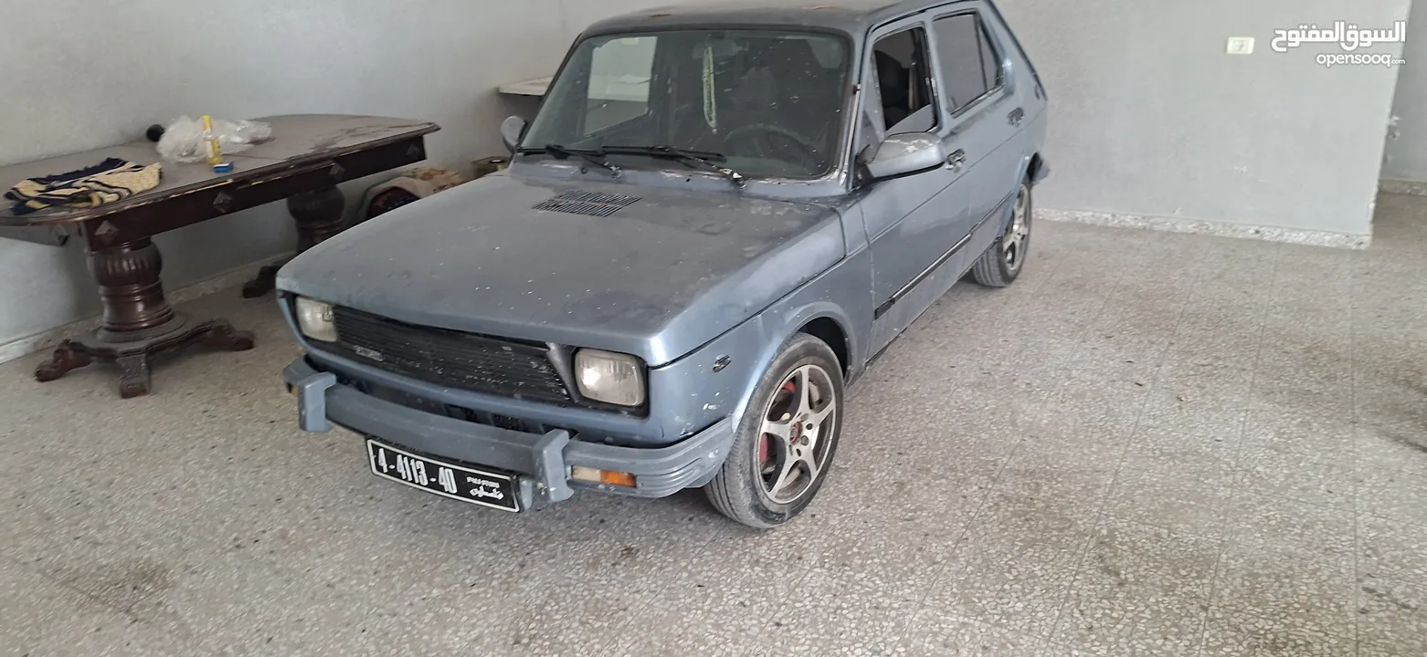 فيات 127موديل 1980غيار عادي ماتور 900قانوني عليها ترخيص سنة
