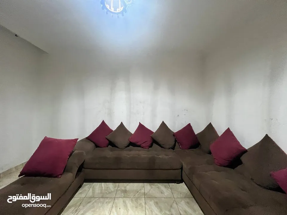 كنب للبيع 80