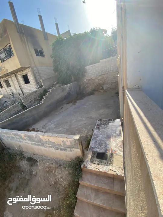 بيت مستقل للبيع في حي المغيرات