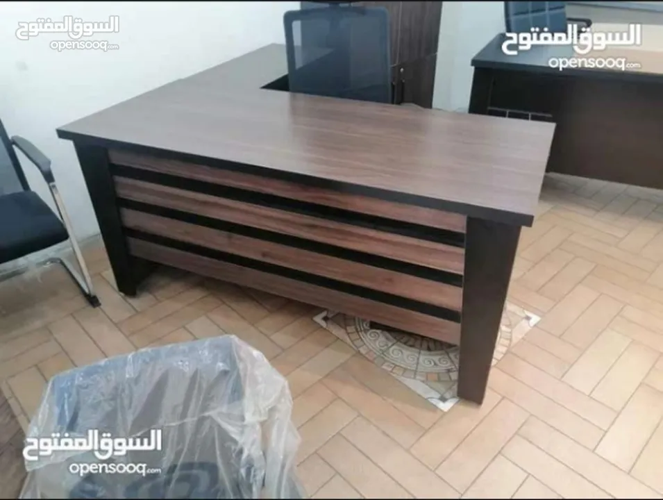 مكتب اداري مميز 140*70 تفصيل خشب لامينت مستورد مكفول بسعر المصنع موديلات فخمه مميزة بأقل الاسعار