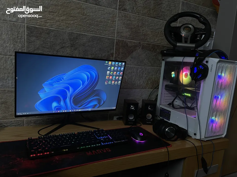 كمبيوتر جيمنج مع جميع ملحقاته