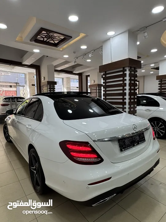 مرسيدس E300de ديزل وكهرباء 2020 AMG اضافات كاملة فحص ممتاز دهان شركة سياره اقتصاديه جداً