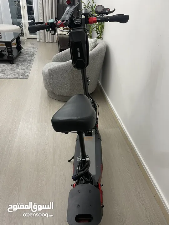 electric scooter with a seat