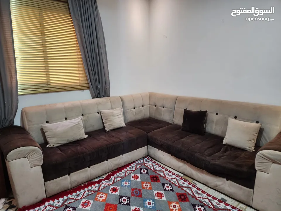 7 Seater Corner Sofa In Excellent Condition For Sale