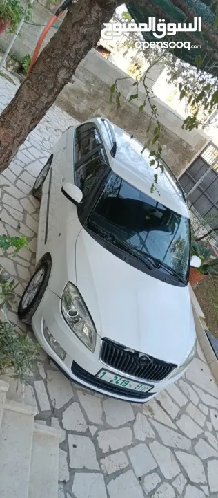 سكودا فابيا 2012