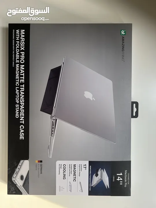 MacBook 14 inch stand