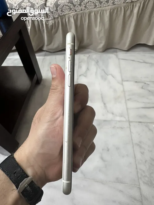 Iphone 11  بحالة الوكالة بطارية 86٪؜