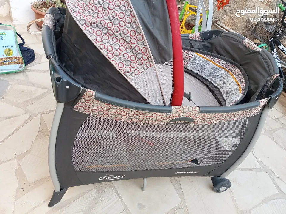 سرير اطفال نوع GRACO ممتاز)))