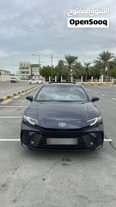تويوتا كامري Le ، 2025 للبيع ( حالة الوكالة ) .