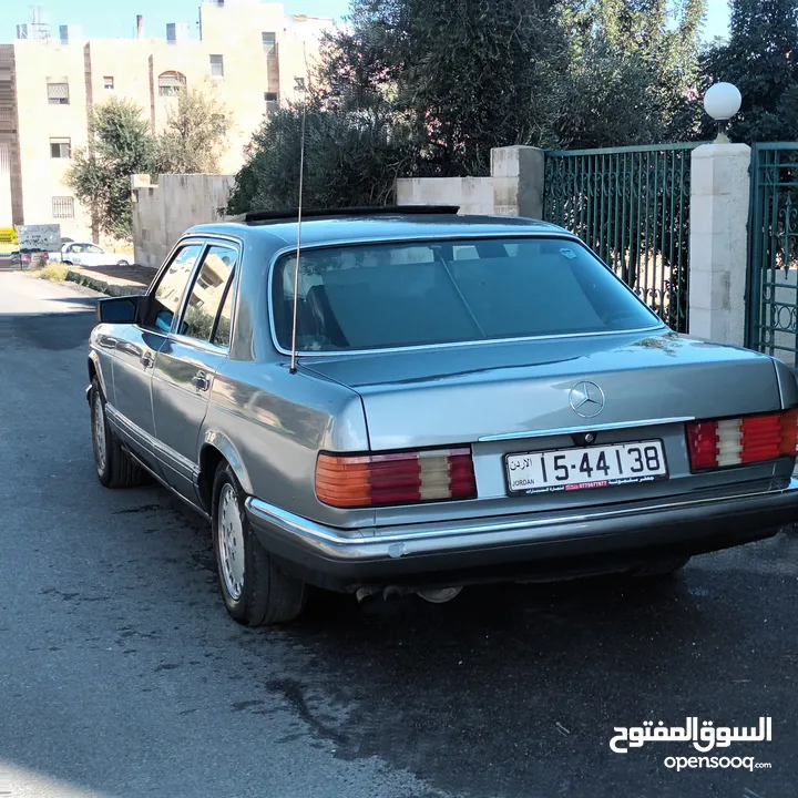 Mercedes  300 SE تب نضافة