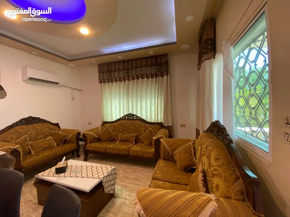طقم كنب / اربد - منطقة البارحة