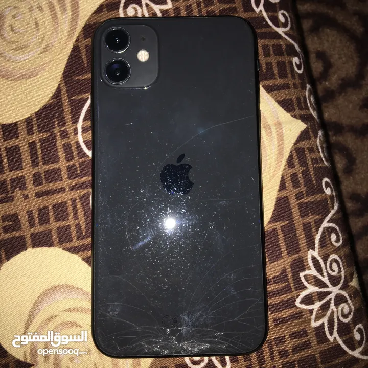 آيفون 11 بحالة جيدة للبيع - بسعر مناسب!