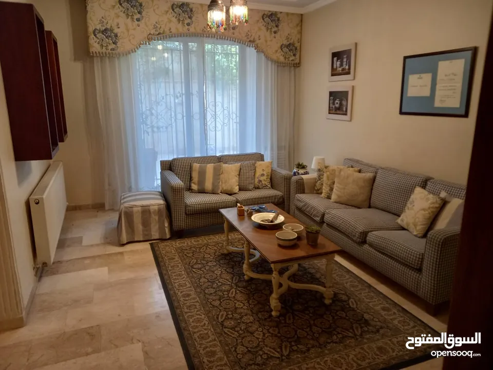 شقة مفروشة - الشميساني - 3نوم 1ماستر - 205م - حديقة - اعلان رقم A166