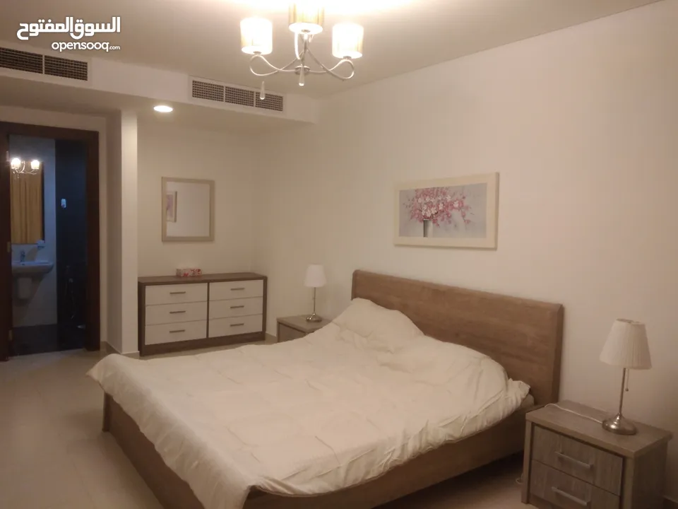 Excellent sea view 2 bedroom fully furnish apartment for Rent in amwaj Island