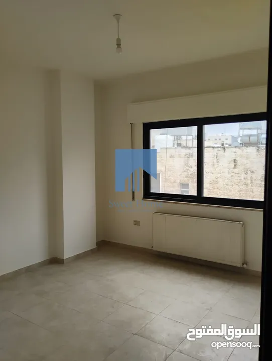شقة مميزة للبيع في أم السماق الشمالي طابق ثالث 240م تشطيب سوبر ديلوكس